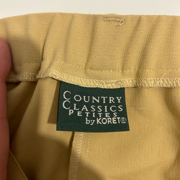 Women’s Gold Pants in Size Petite - Country Classics by Koret Brand - Picture 3 of 3